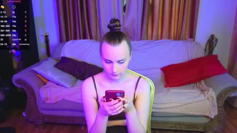 Snapshot of kellycartie chatting on October 3, 12:21 pm Im Kelly online show from October 3, 12:21 pm