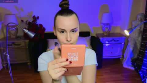 Snapshot of kellycartie chatting on October 10, 11:59 am Im Kelly online show from October 10, 11:59 am