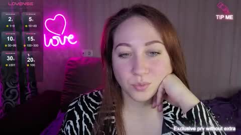 kellycrystall online show from November 7, 4:51 am