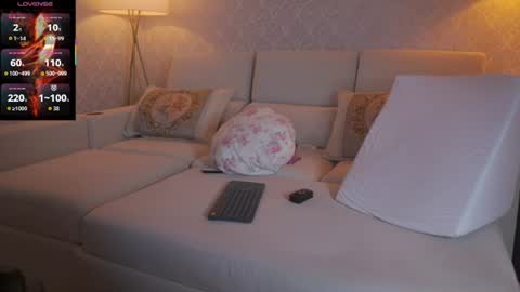 vanessa online show from June 28, 2:40 am