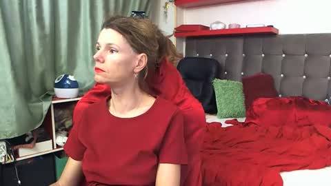 kelly online show from September 27, 10:28 pm