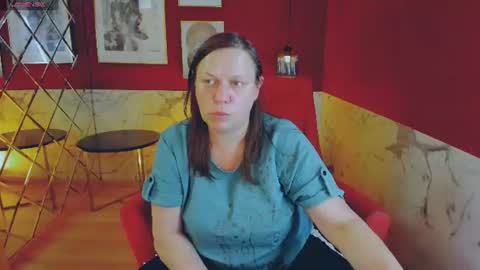 Kelly online show from June 17, 5:42 am