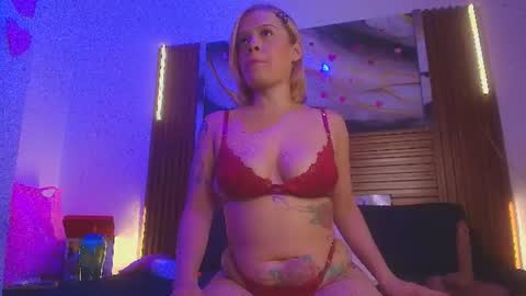 kemdall lopez online show from June 30, 7:24 pm