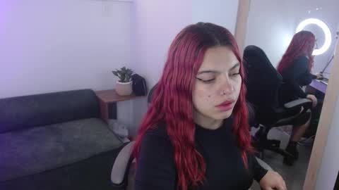 Snapshot of kendall_owenss chatting on October 29, 1:26 pm kendall_owenss online show from October 29, 1:26 pm