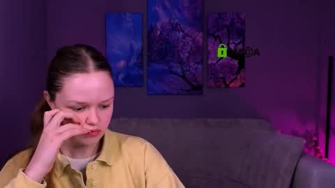 Kendal online show from November 20, 10:27 am