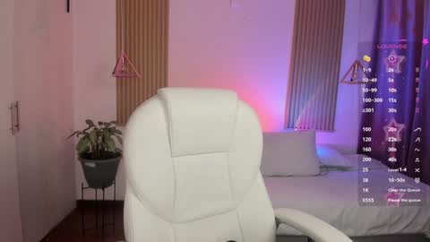 Kendall  online show from December 2, 7:38 pm