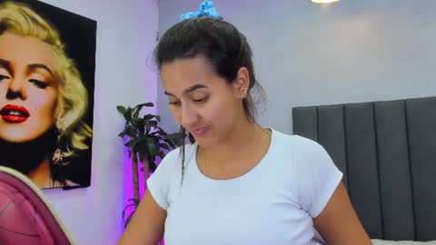Kendra London online show from June 24, 11:42 am