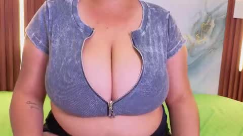 kendra_lovv online show from March 13, 11:17 pm