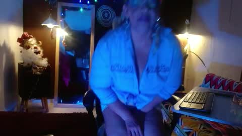 kendra_lust_69 online show from November 30, 8:57 pm