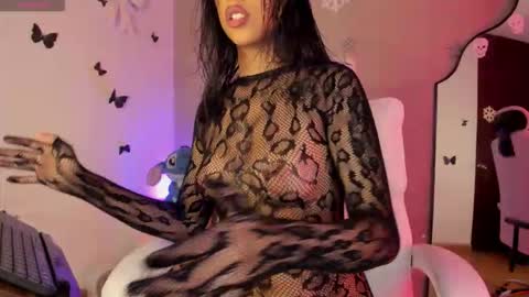 Kendra  online show from February 22, 11:27 pm