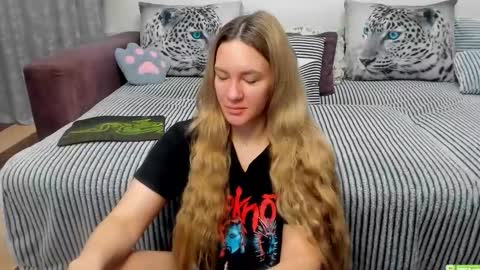 Kendra online show from November 5, 1:00 am