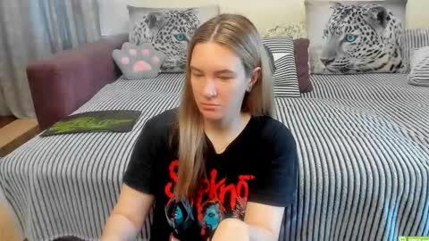 Kendra online show from May 16, 11:48 pm