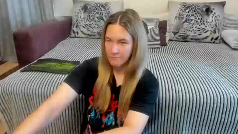 Kendra online show from July 30, 12:00 am