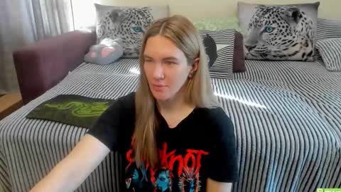 Kendra online show from May 20, 1:57 am