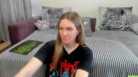 Kendra online show from May 19, 1:56 am