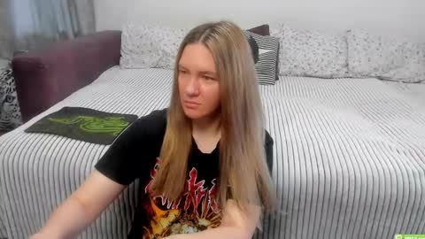 Kendra online show from June 11, 1:05 am