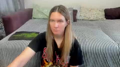 Kendra online show from July 14, 2:05 am