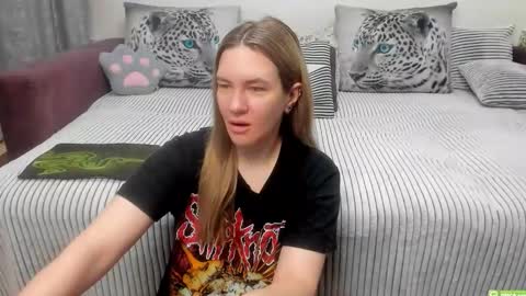 Kendra online show from May 6, 10:58 pm