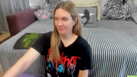 Kendra online show from May 24, 2:10 am