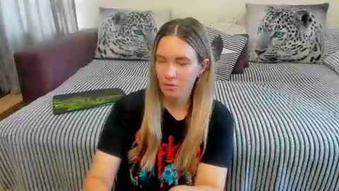 Kendra online show from August 1, 1:18 am