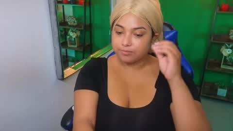 Kenya Buhle online show from March 17, 3:27 pm