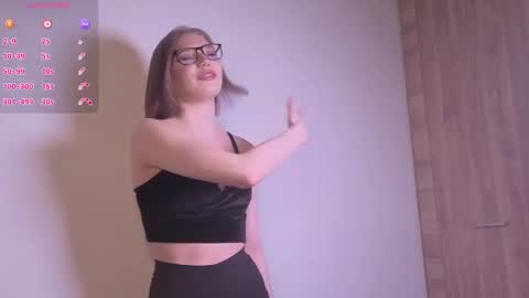 Lisa online show from March 18, 6:13 pm