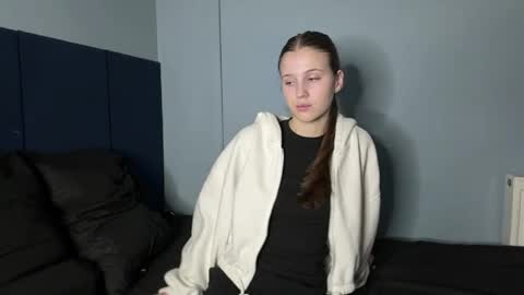 Kara online show from March 29, 4:17 pm