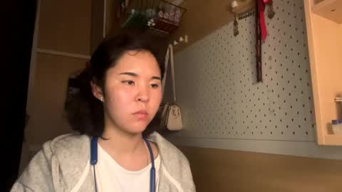 Jenny  online show from May 5, 2:14 am