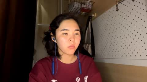 Jenny  online show from April 28, 9:57 am