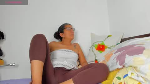Keila Milf online show from July 25, 3:13 am