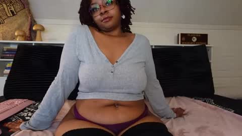 Khaya online show from October 28, 8:03 pm