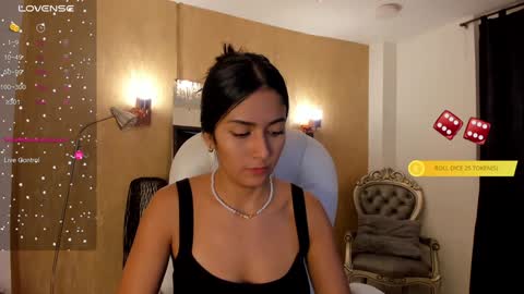 Snapshot of khloe_houston chatting on January 17, 1:03 pm Khloe online show from January 17, 1:03 pm