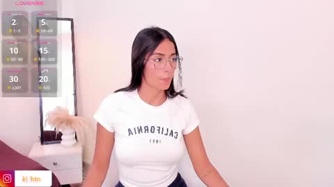 Khloe online show from July 6, 3:03 pm