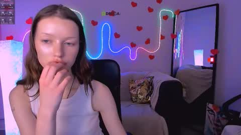 khloebeauty online show from February 24, 11:58 pm