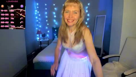 Ellie online show from February 24, 12:15 pm