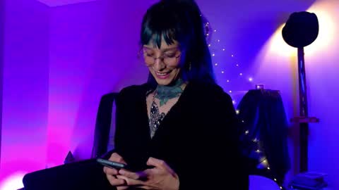 Snapshot of kiannamills chatting on October 6, 1:22 am Kianna online show from October 6, 1:22 am