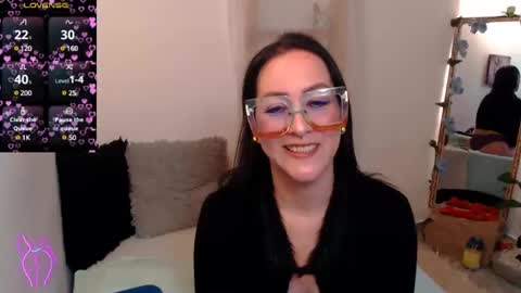 Snapshot of kiara_bermont chatting on February 11, 7:27 pm Kiara Bermont online show from February 11, 7:27 pm