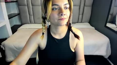 kiara Cruz online show from July 24, 10:17 pm