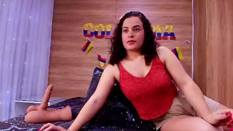 kiaralopez_ online show from July 1, 3:06 am
