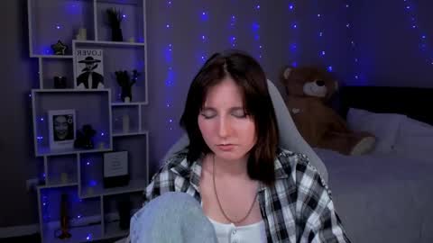 Kika online show from April 26, 1:42 pm