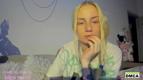 Kiki online show from October 19, 6:32 pm