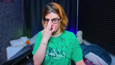 Kiki online show from February 25, 10:15 am