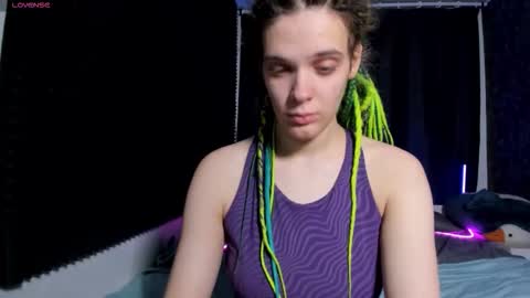 Kiki online show from December 5, 10:05 am