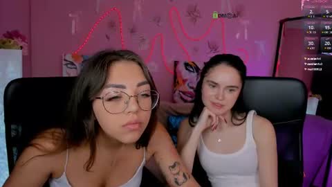 kiki_swan online show from July 12, 11:55 am