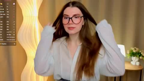 ZofiaLiya online show from November 28, 7:00 am