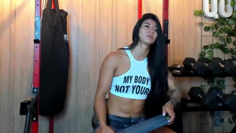 Kim online show from February 27, 1:49 pm