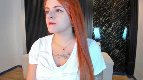 Snapshot of kim_brown_ chatting on December 30, 1:14 pm Kim online show from December 30, 1:14 pm