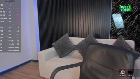 Snapshot of kim_brown_ chatting on January 24, 11:48 am Kim online show from January 24, 11:48 am