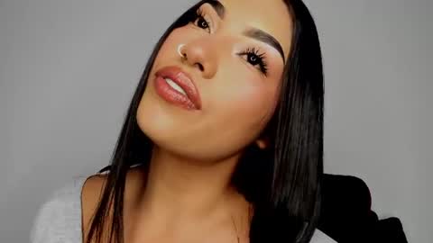 kim_mouth17 online show from June 21, 7:12 am