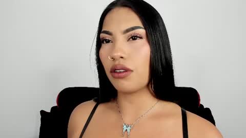 kim_mouth17 online show from June 22, 6:21 am